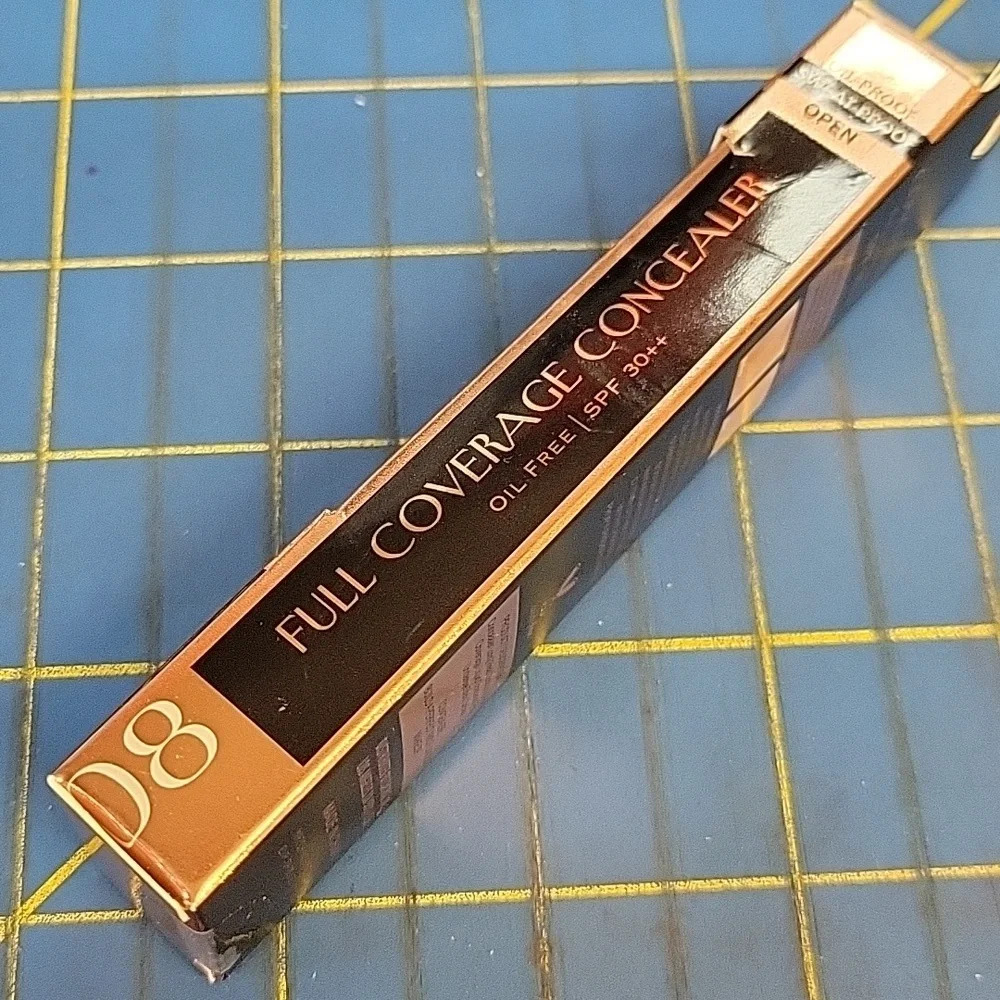 OZ E LAB Concealer SPF 30++ - 08 New Sealed Box